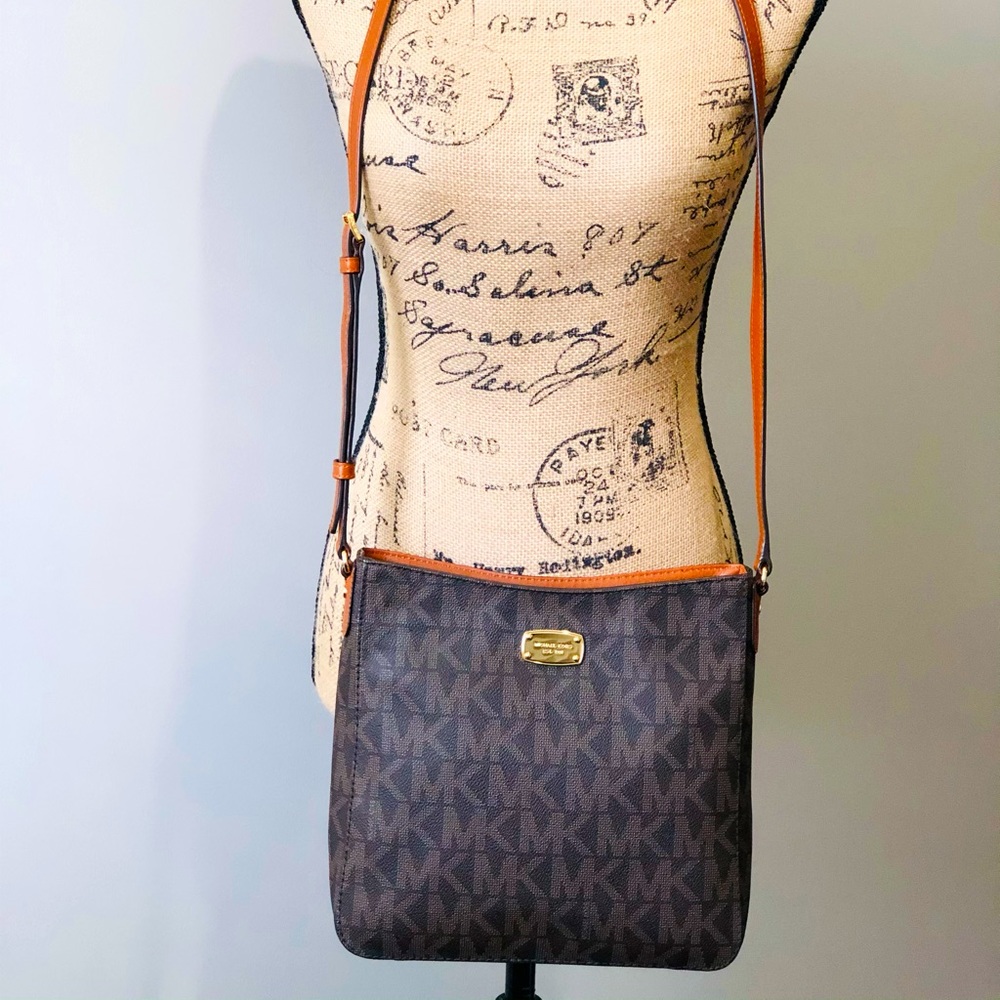 Michael Kors Crossbody